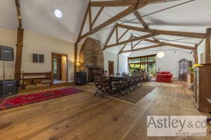 lounge- click for photo gallery